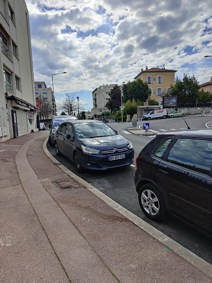 Apartment Loft Magnan - Parking - Ideal Couples -beach -tram & Supermarkets - New & Confort-ac Nice