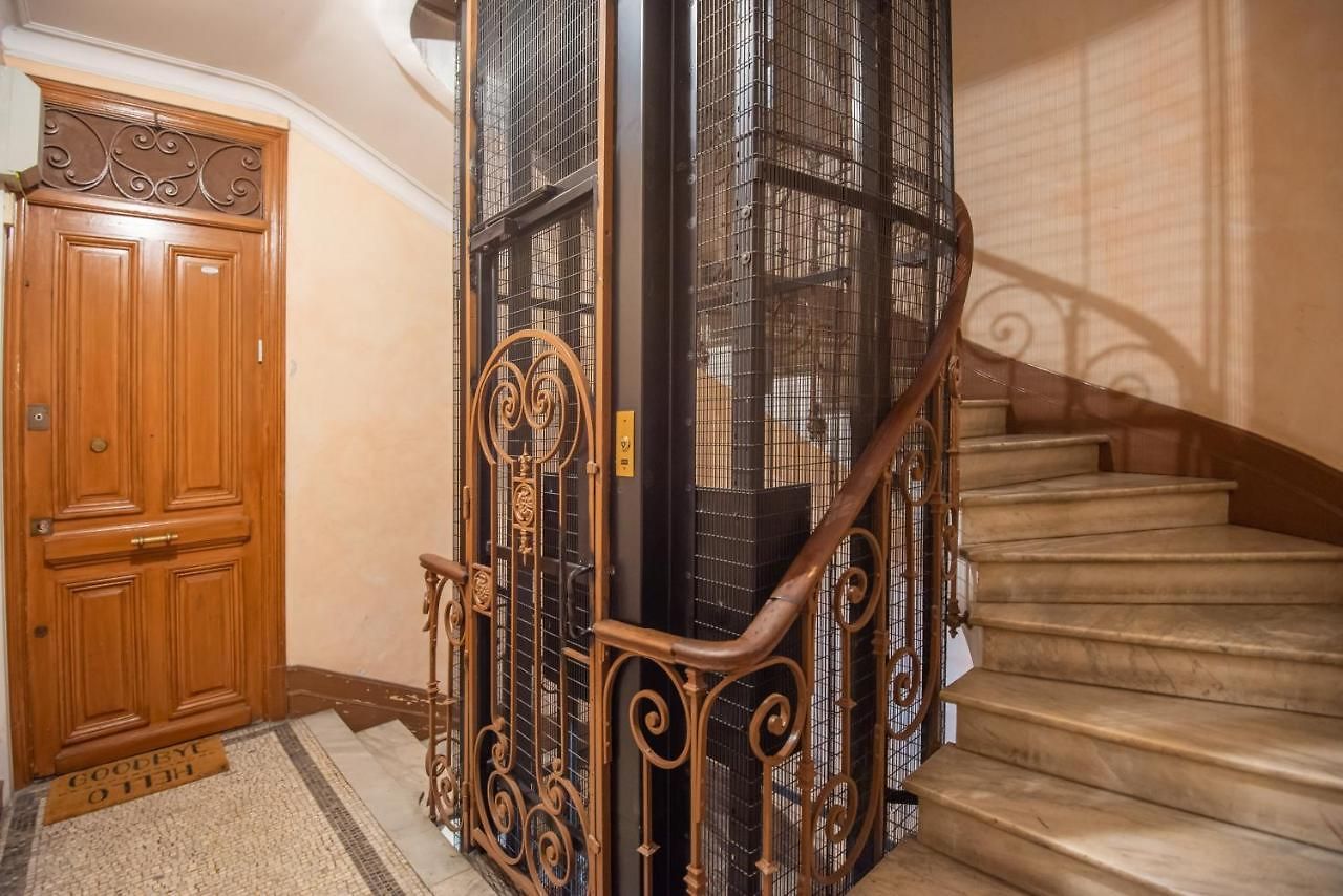 Apartment Stunning Flat By The Beach, Carre D'or-negresco