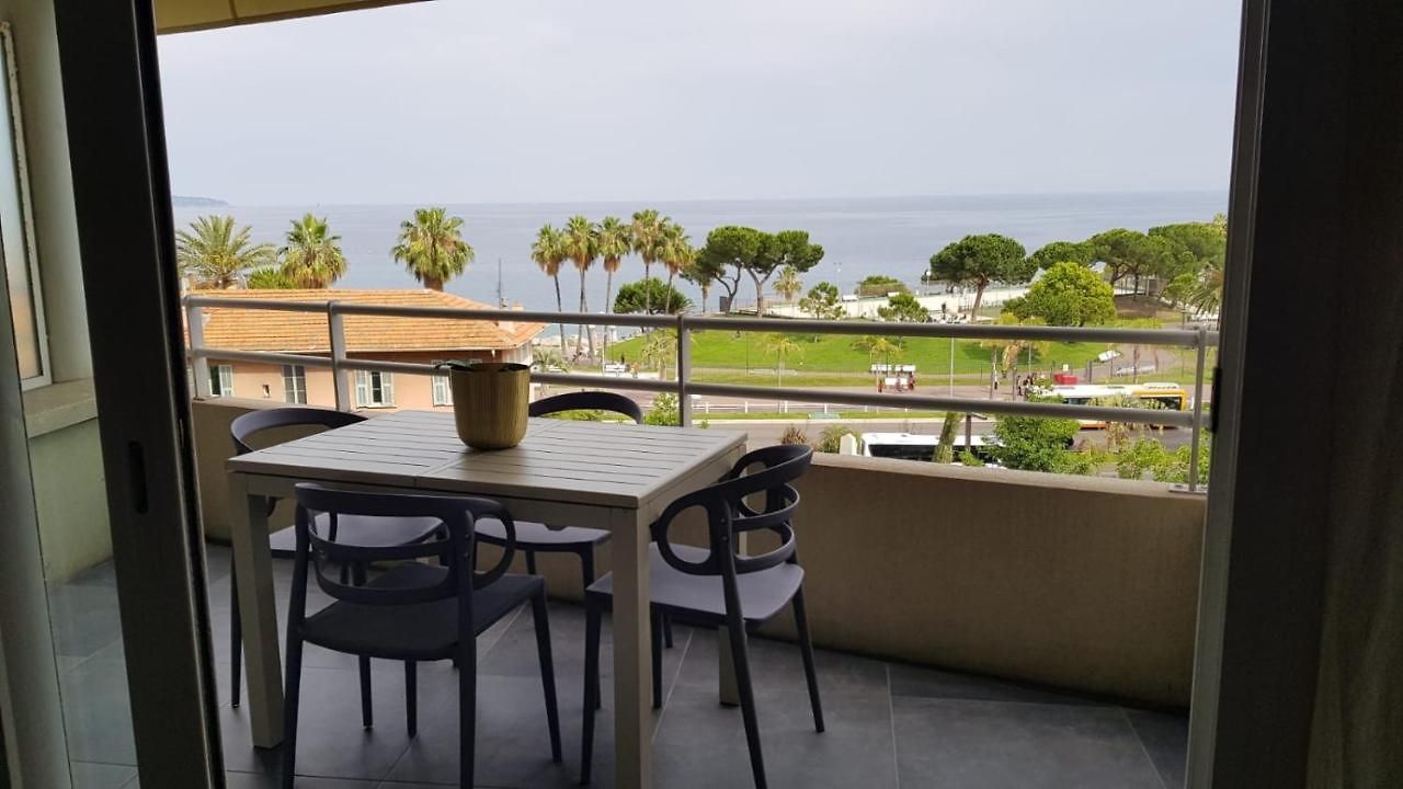 Nice: Bel Vue Avec Grande Terrasse Appartement *