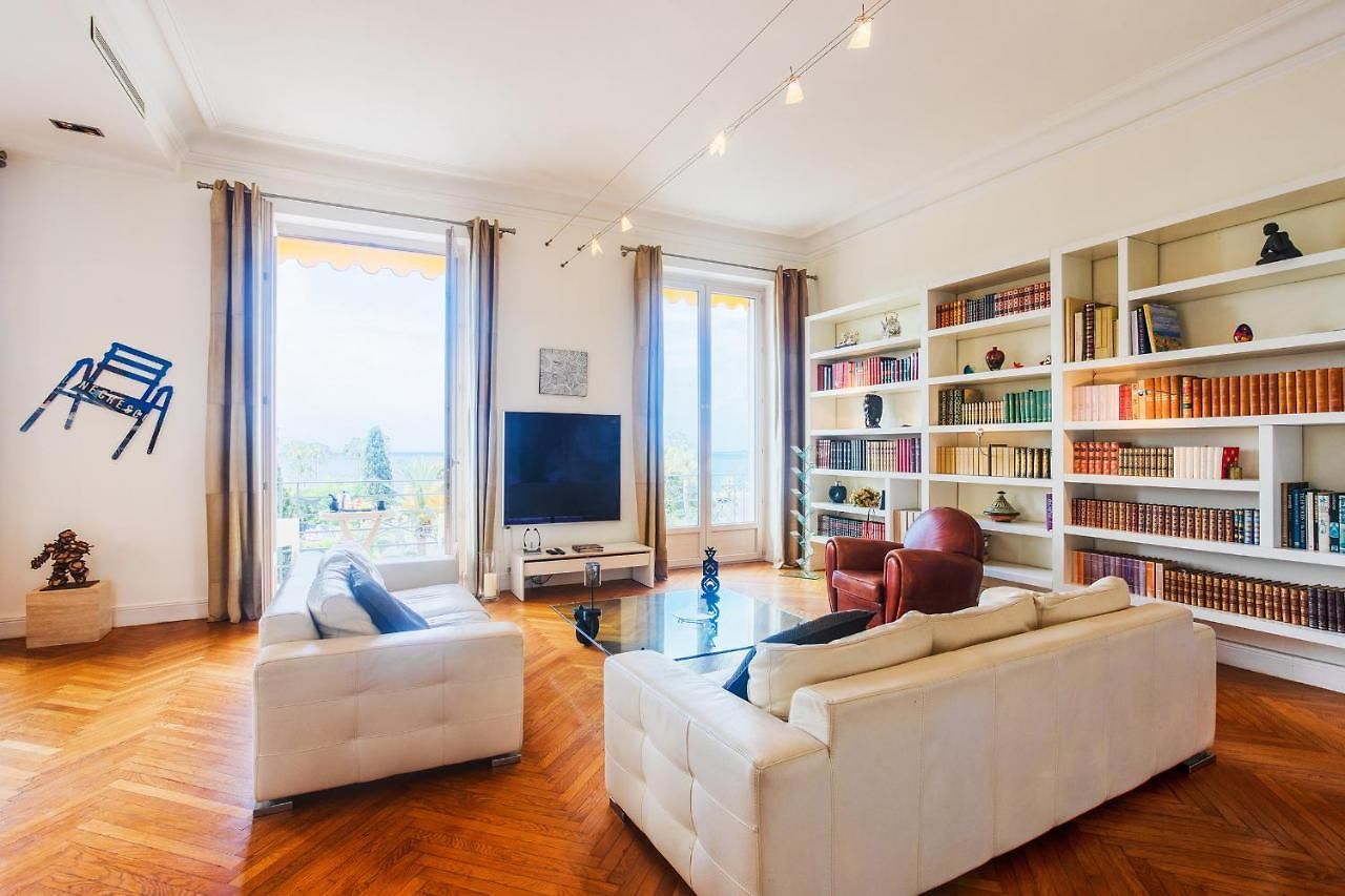 Palais 1er Ap4292 By Riviera Homes