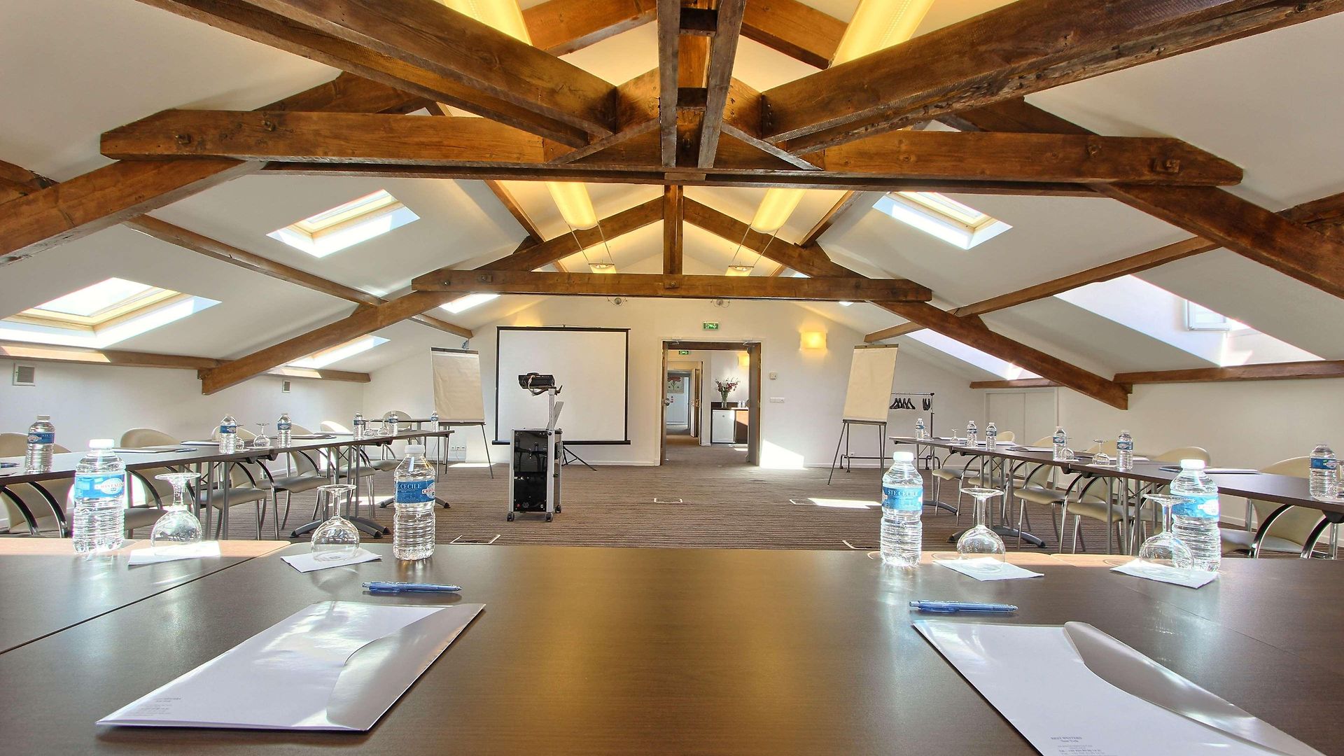 Hotel Western Lakmi 3*