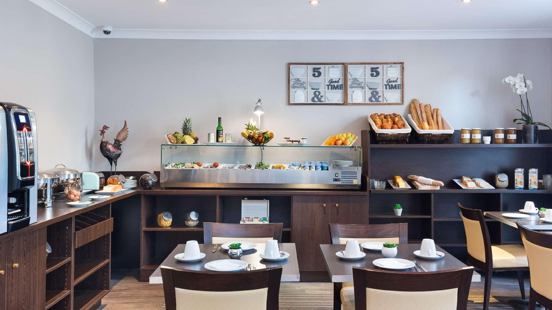 Western Lakmi Hotel 3*
