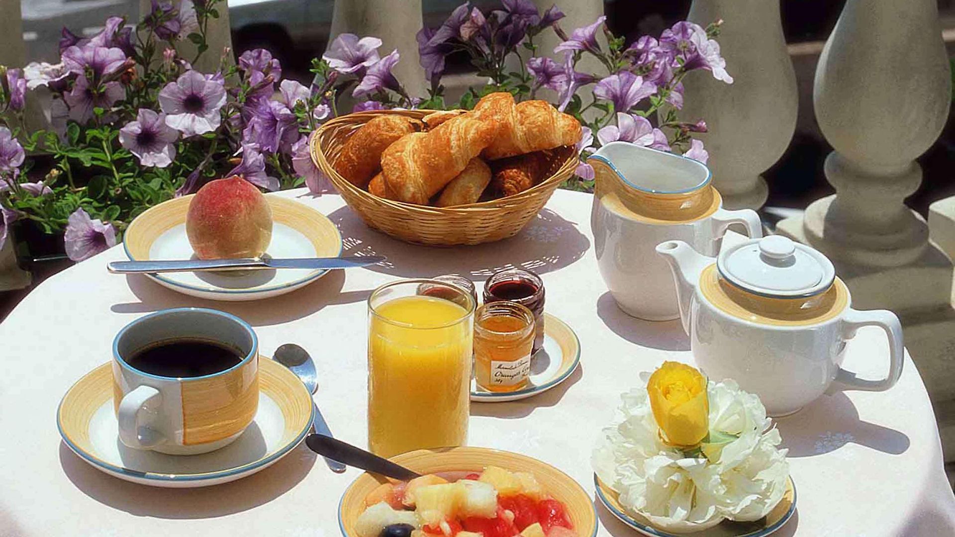 Mercure Marché Aux Fleurs Hotel 4*