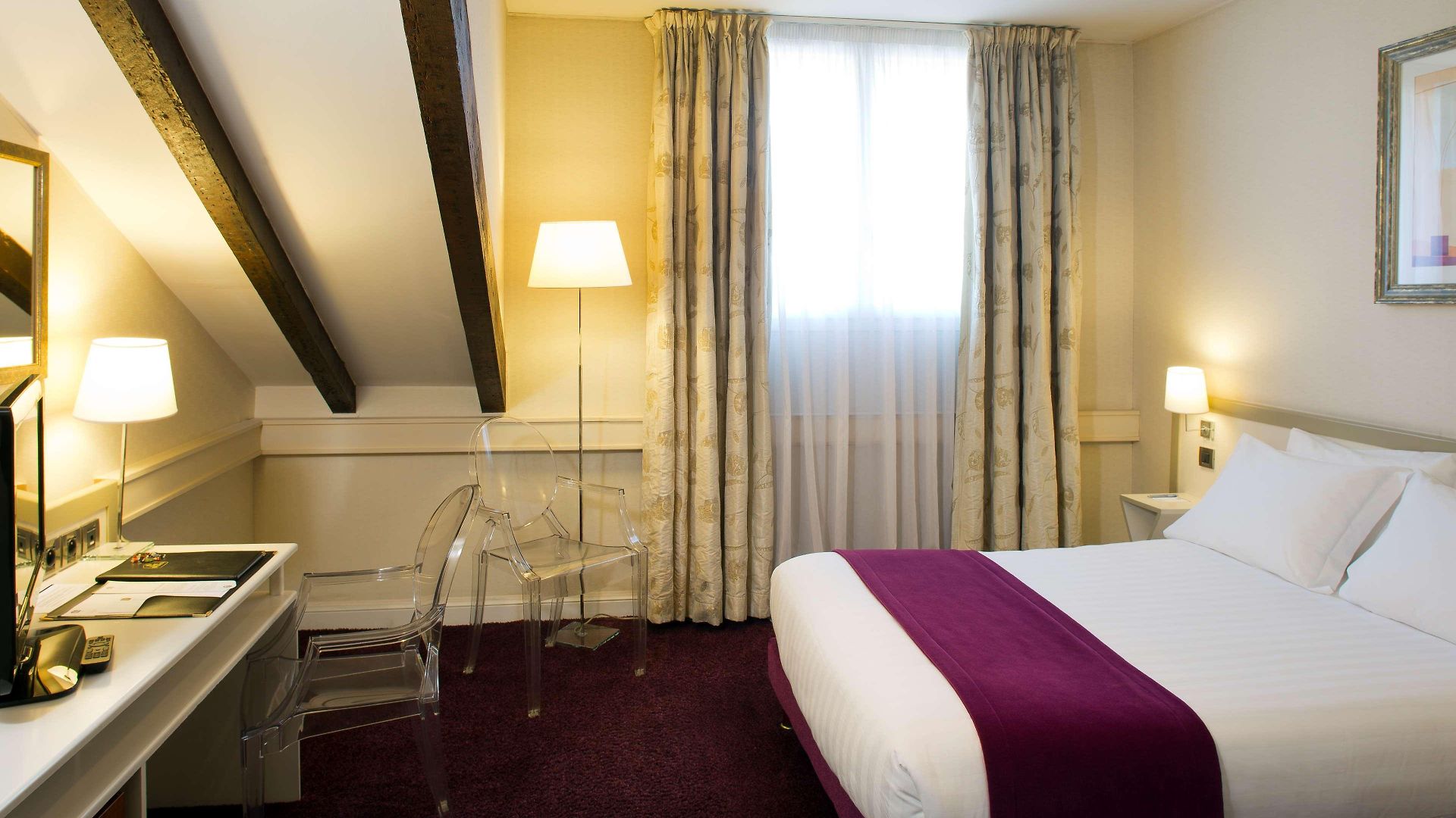 Western Alba Hotel 4*