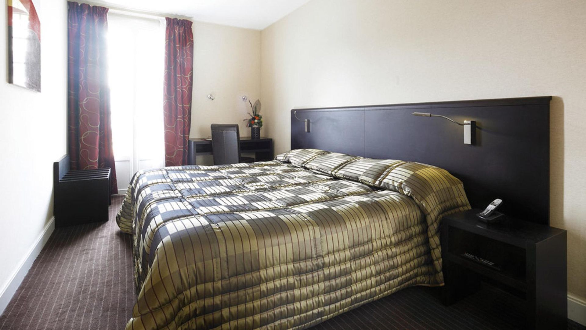 Gounod Fully Renovated Hotel 4*