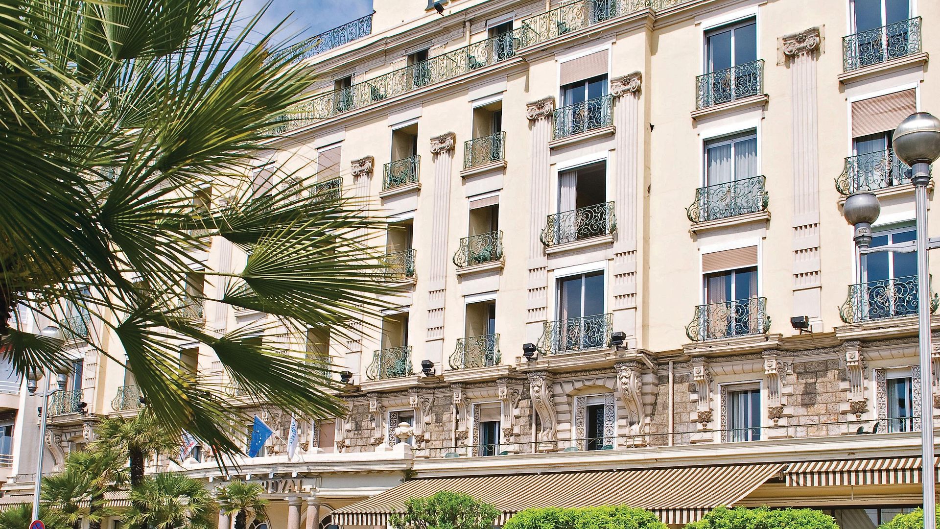 Hotel Le Royal Promenade Des 3*