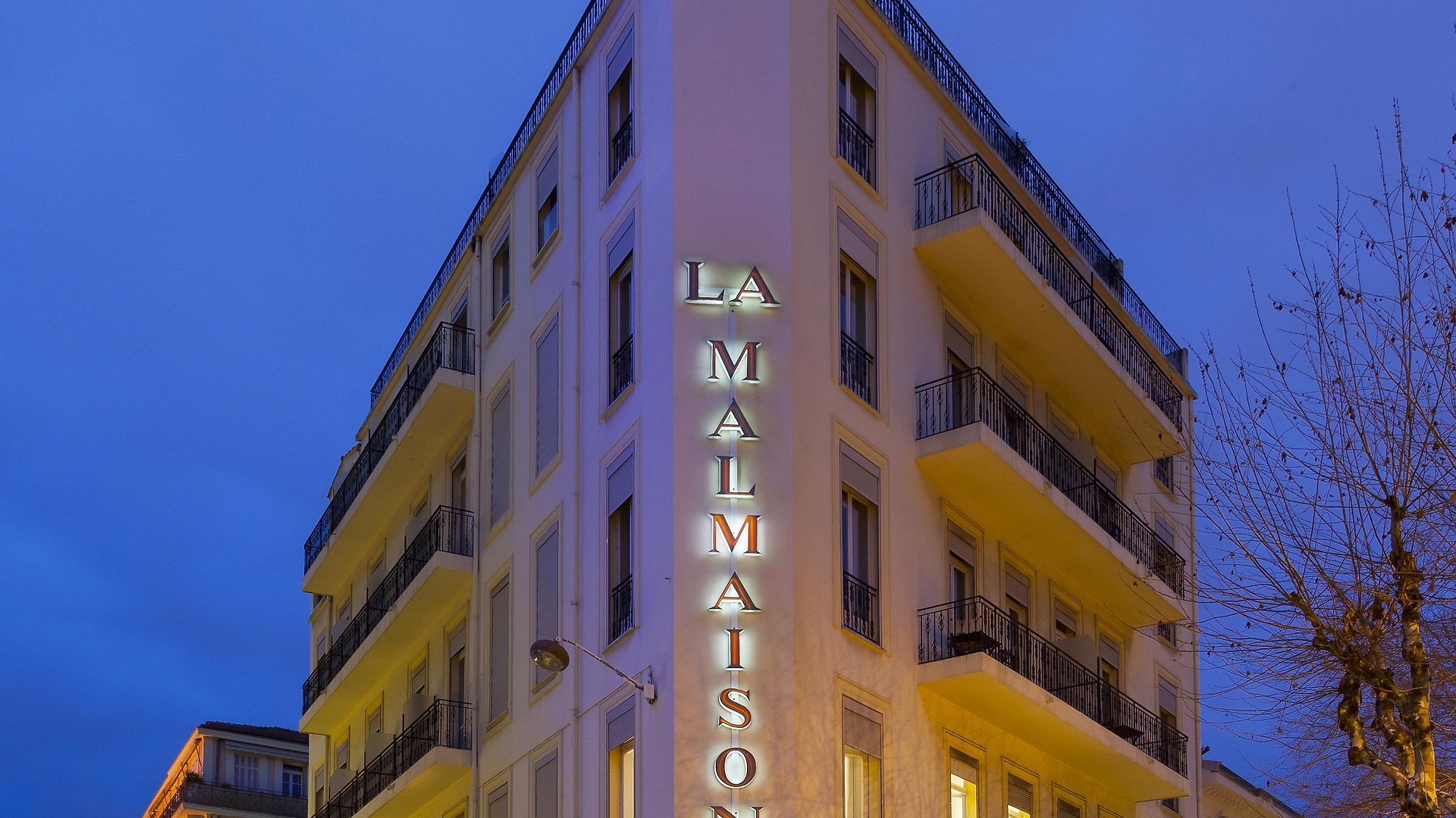 Le Soleia By Inwood Hotel