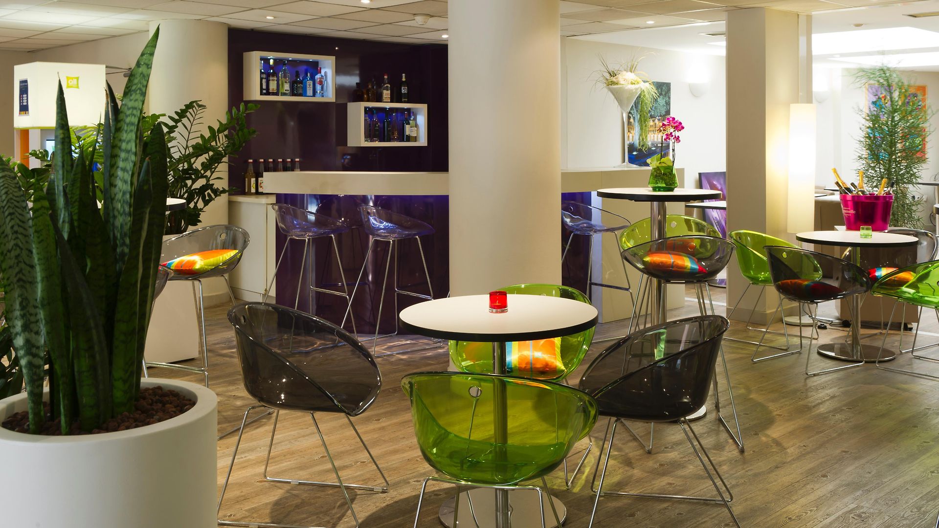 Ibis Styles Centre Port Nice