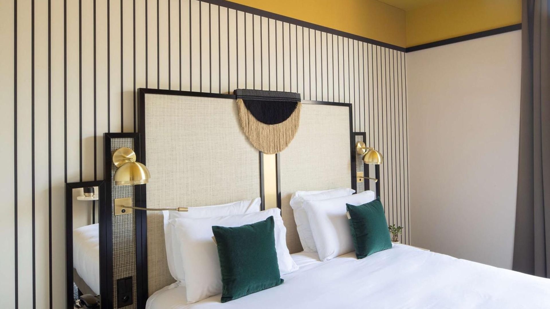 Western Premier Roosevelt Hotel 4*