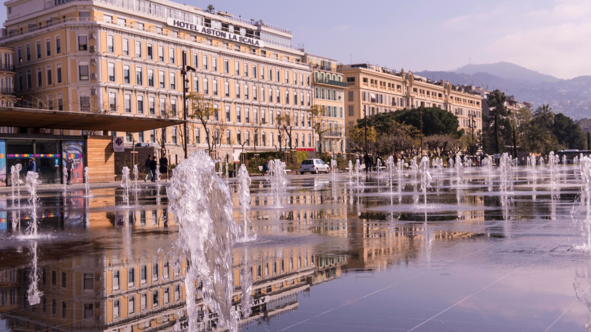 Aston La Scala Hotel 4*