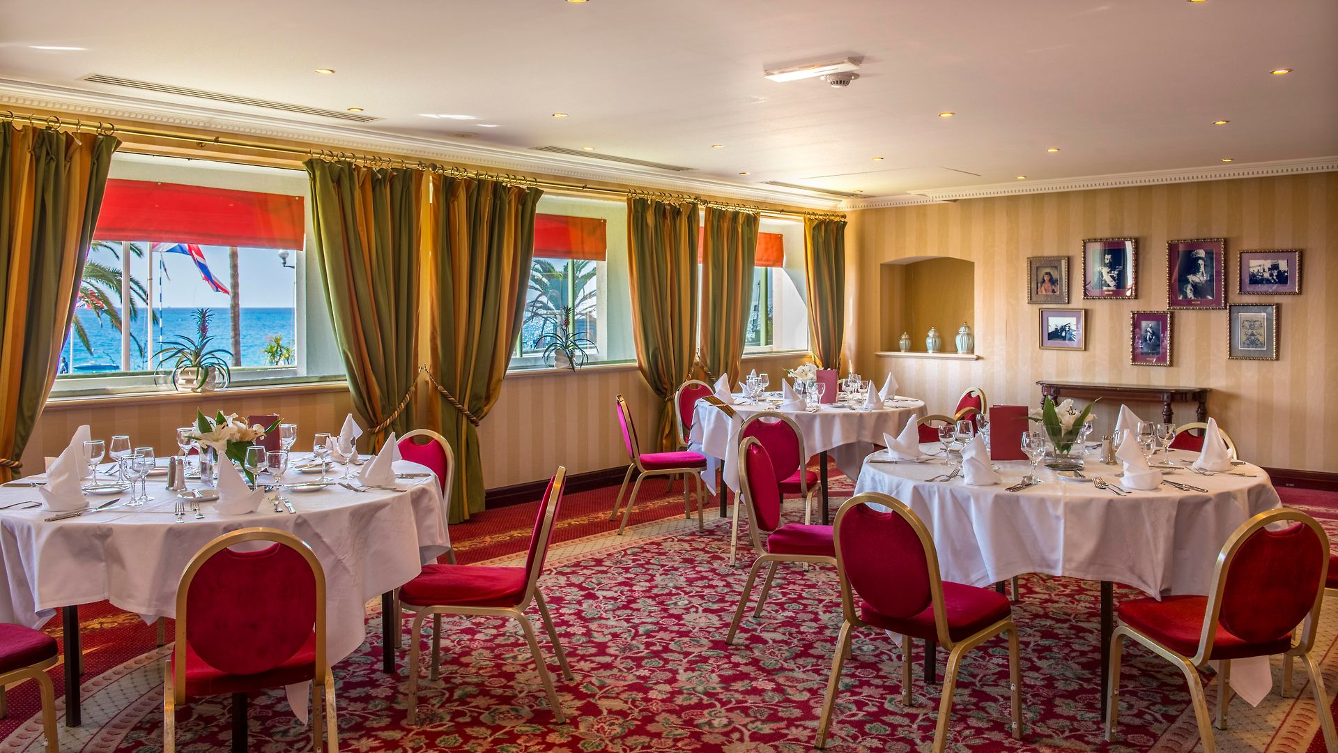 West End Promenade Hotel 4*