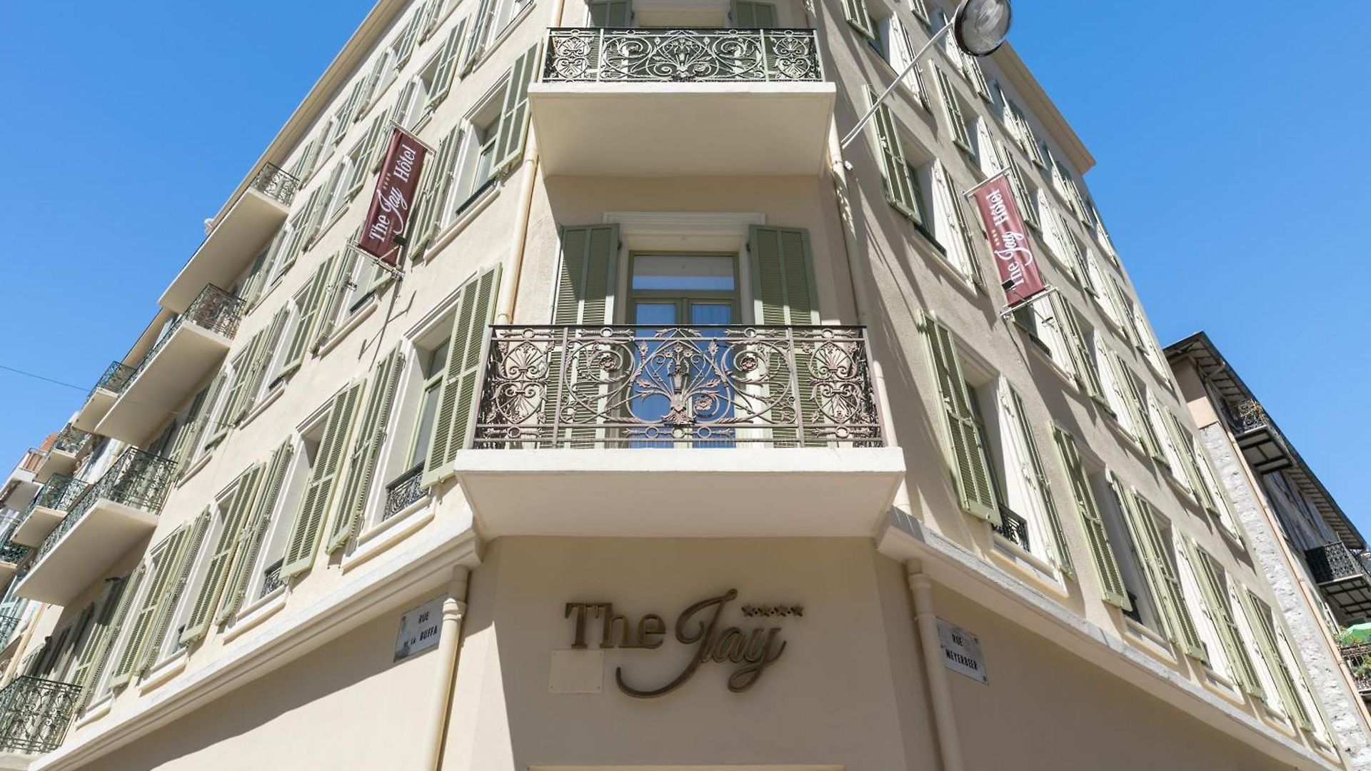 The Jay By Happyculture 4*
