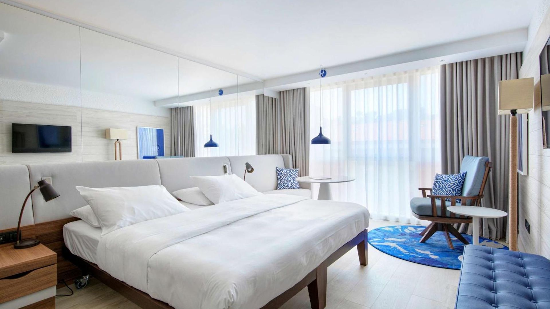 Radisson Blu 4* Nice