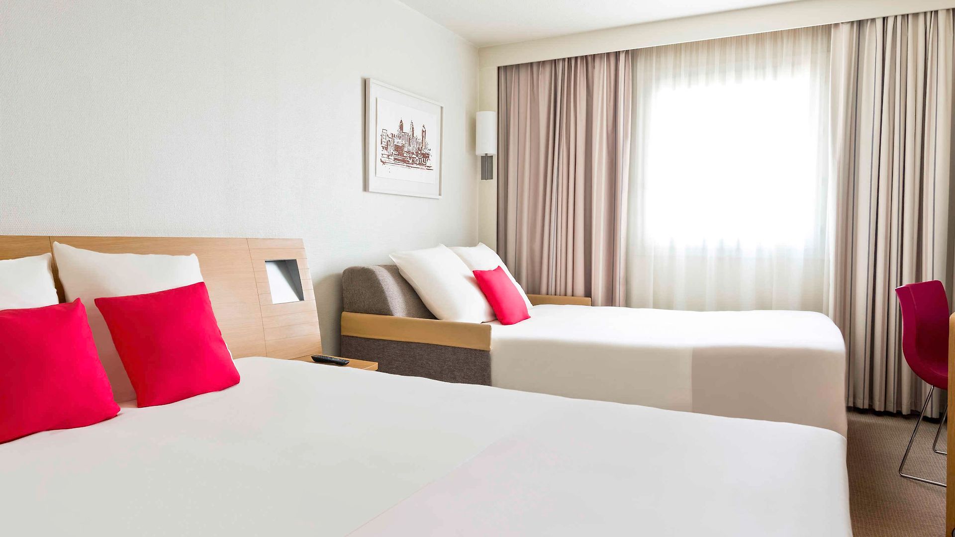 Novotel Arenas Aeroport Hotel