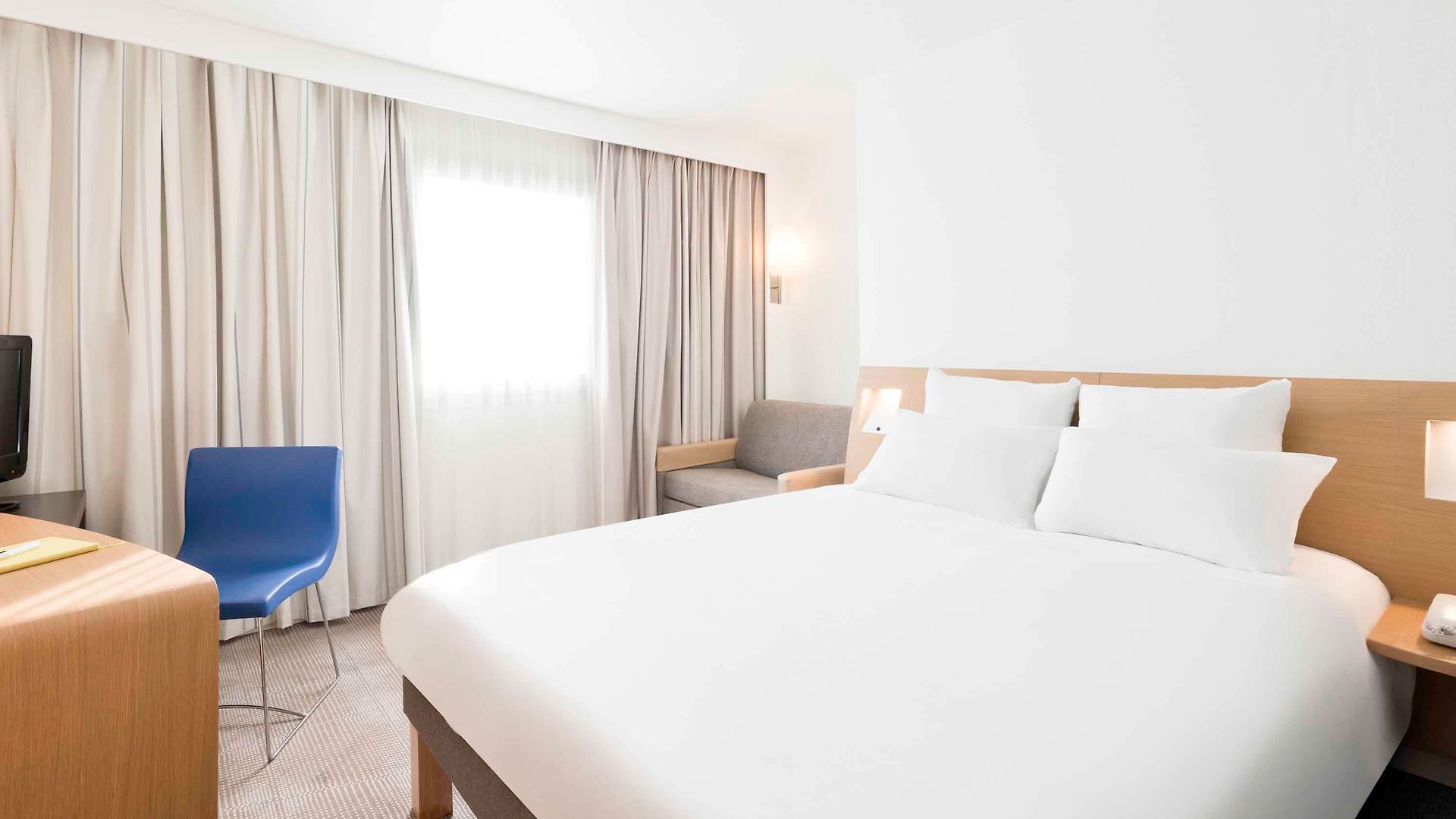 Novotel Arenas Aeroport
