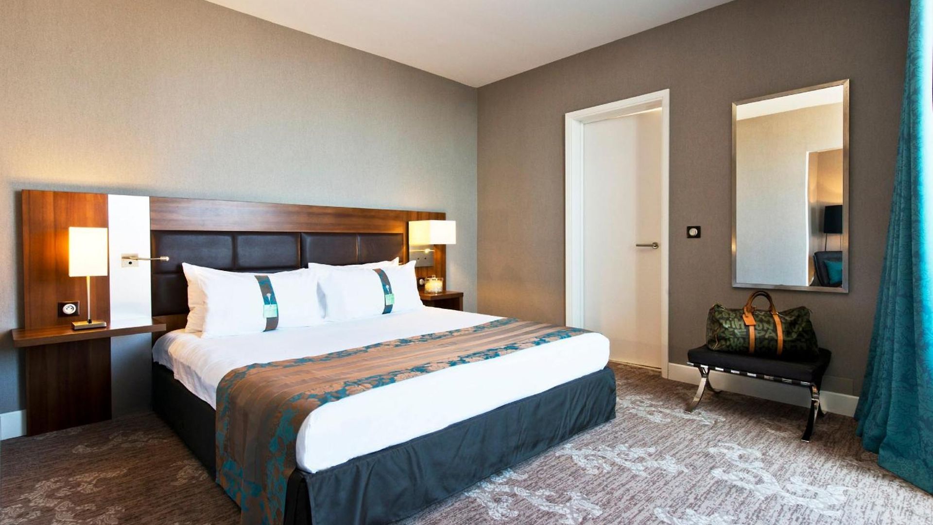 Hotel By Ihg 4*