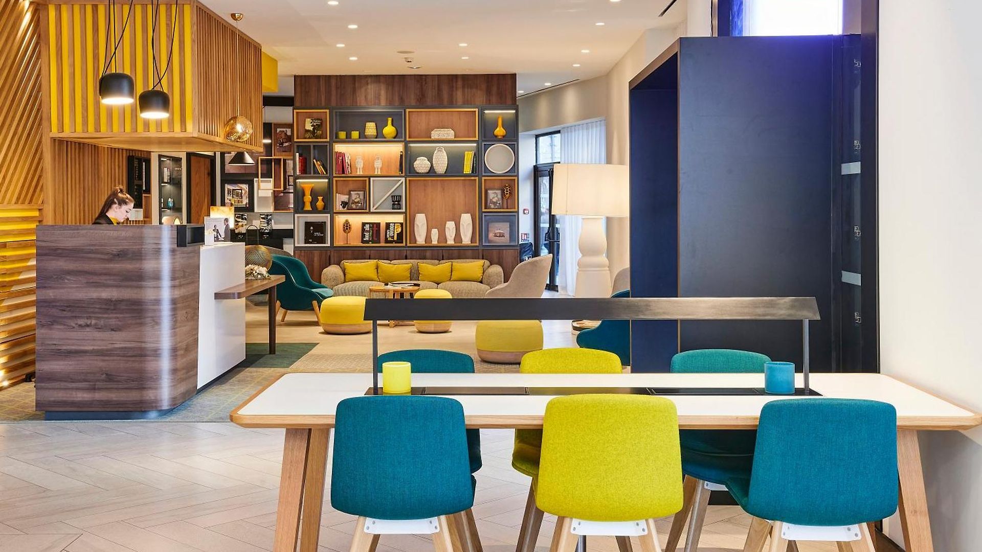 Hotel By Ihg 4*