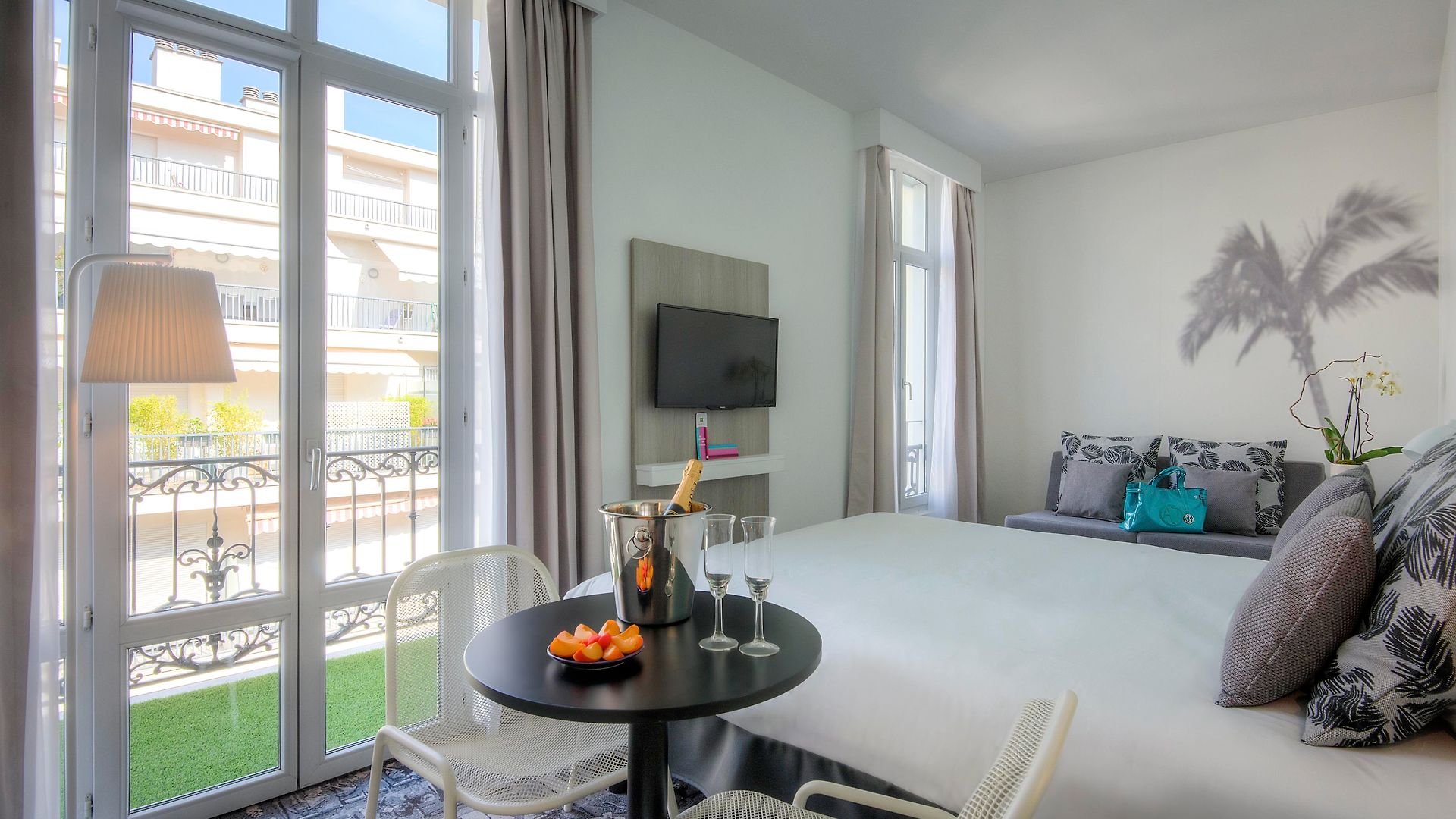 Ibis Styles Centre Gare Hotel 3*