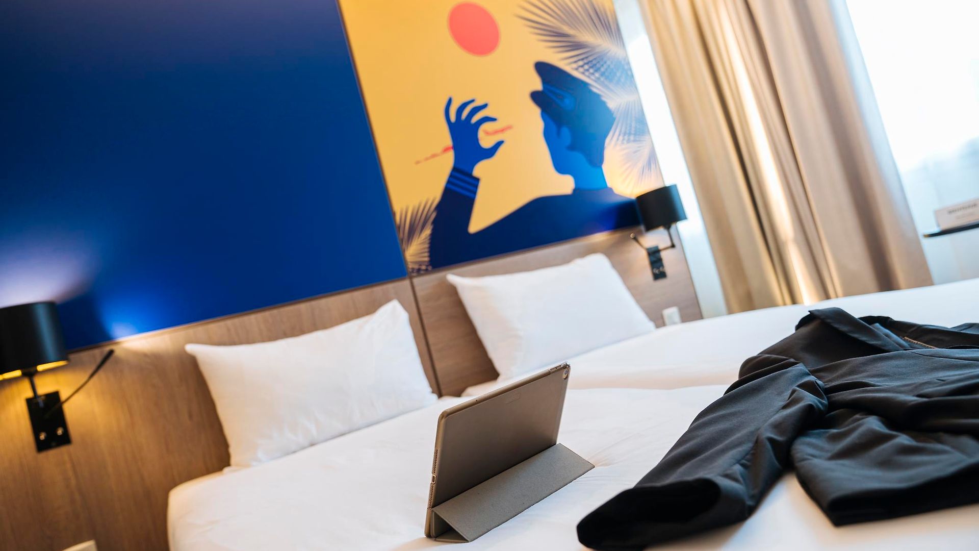 Ibis Styles Aéroport Arenas Hotel 3*