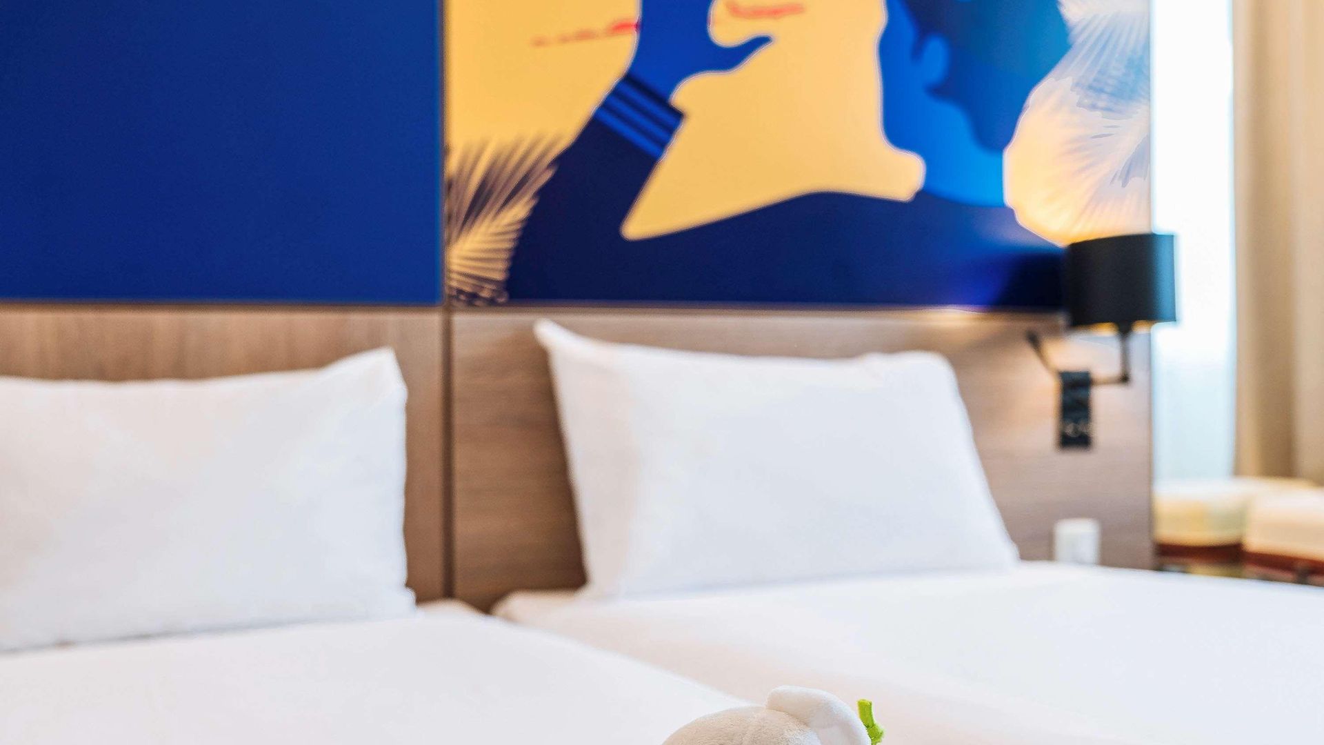 Ibis Styles Aéroport Arenas Hotel 3*