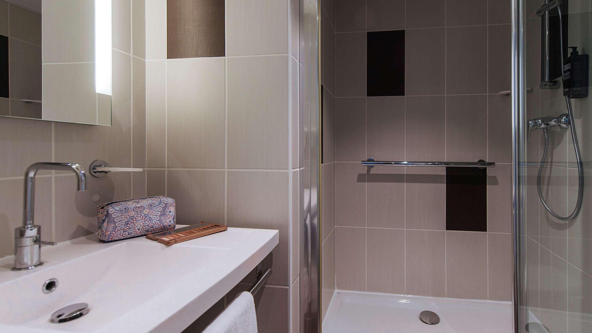 Hotel Ibis Styles Aéroport Arenas