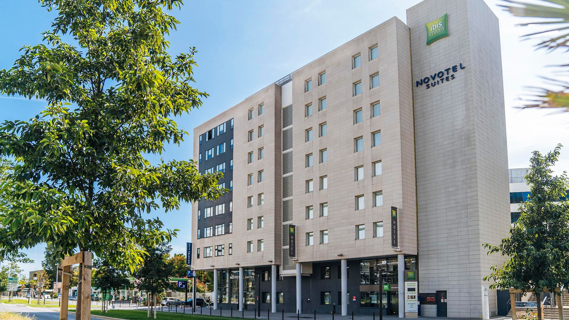 Hotel Ibis Styles Aéroport Arenas