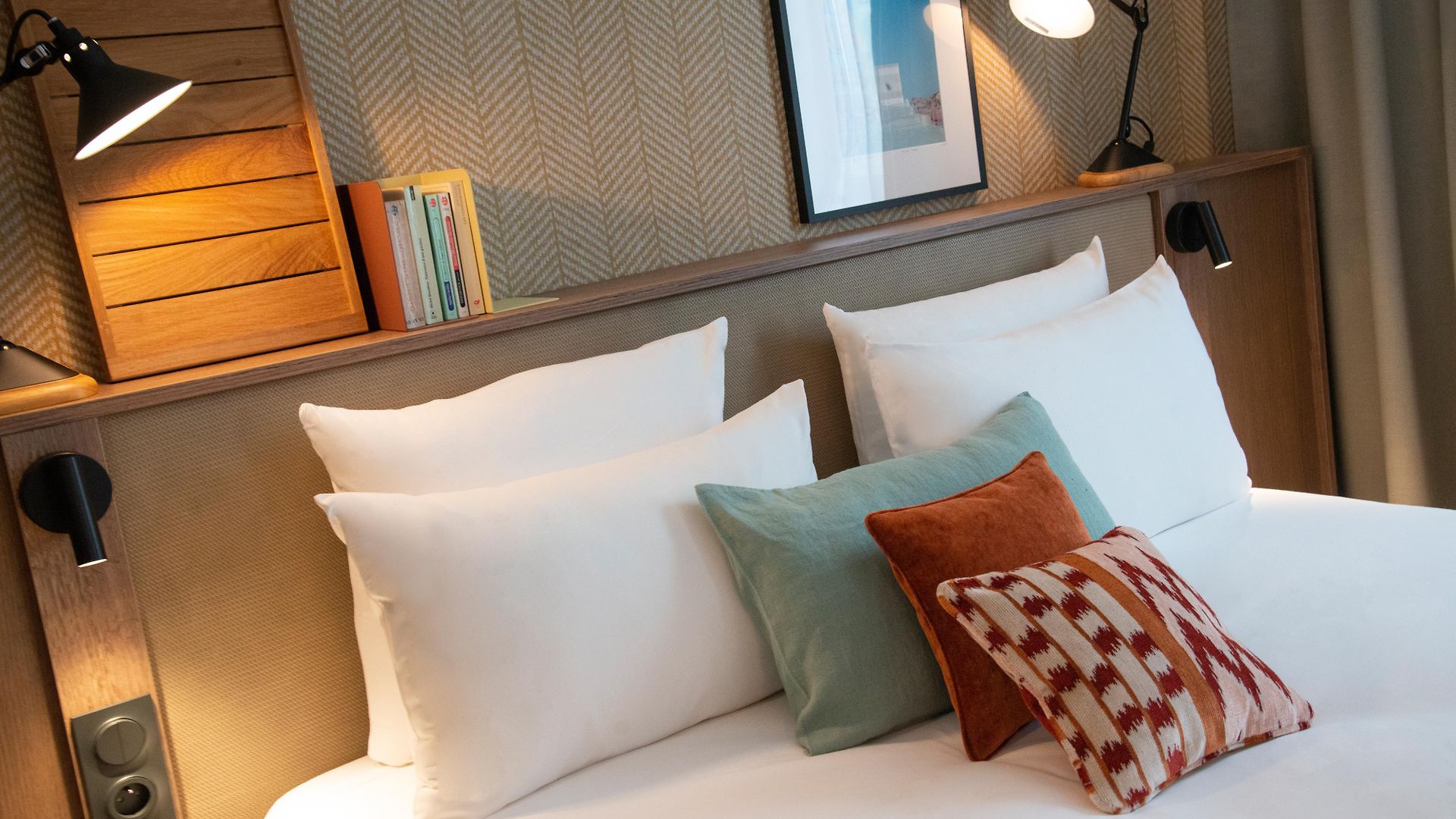 Novotel Airport Hotel