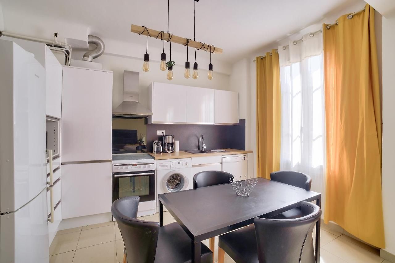 Superb T3 100 Meters From The Port Of * Nice