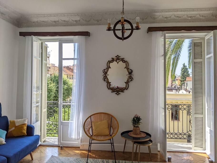Amazing 2-bedroom In Near The Appartement