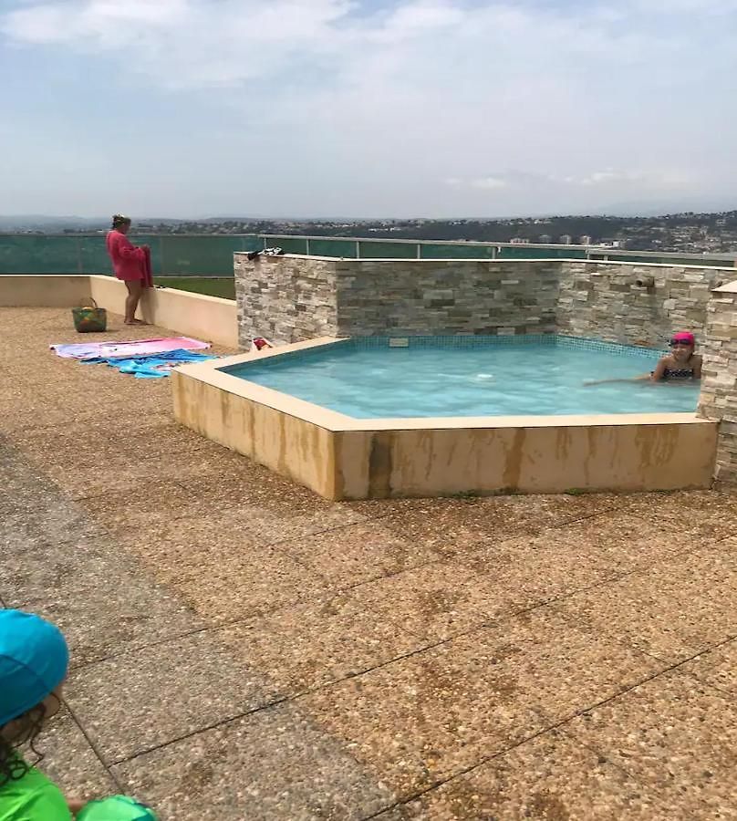 Entier Dans Résidence Privée Avec Gardien, Piscine Et Aire De Jeux Pour Enfants *