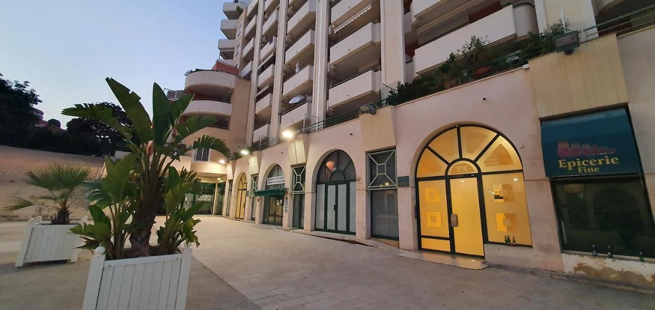 Appartement Lovely 1 Bedroom Vacation With Free Parking. Nice
