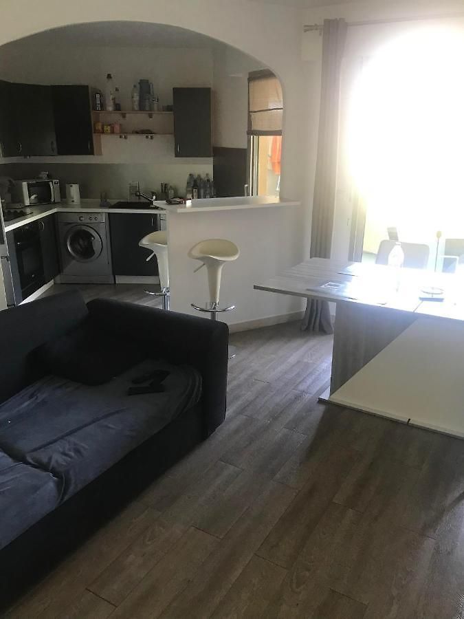 Appartement Entier Dans Résidence Privée Avec Gardien, Piscine Et Aire De Jeux Pour Enfants Nice