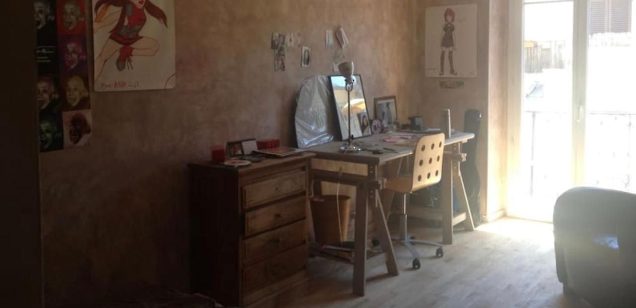 Great And Light Private In The Heart Of Couette-café *