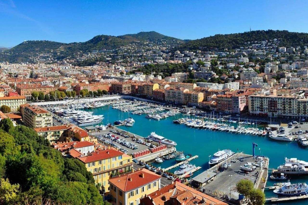 Plein Centre Climatisé Et Spacieux Avec Grande Terrasse Sur Le Toit à Nice
