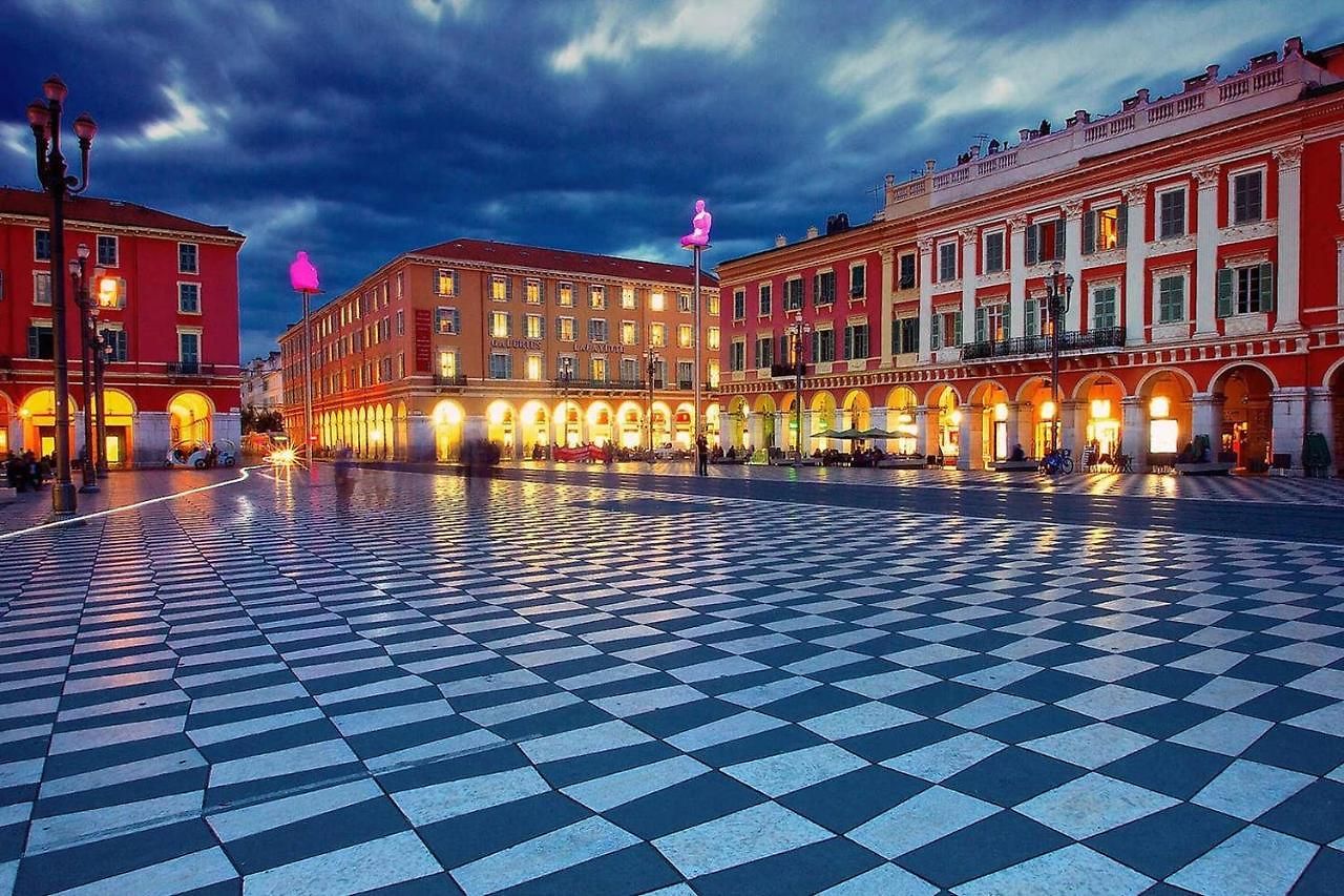Plein Centre Climatisé Et Spacieux Avec Grande Terrasse Sur Le Toit à Nice