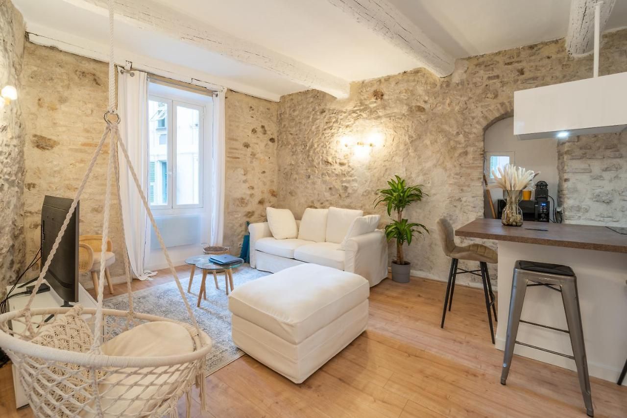 Old Town Renovated 2br Near Beaches & Cours Saleya Appartement *