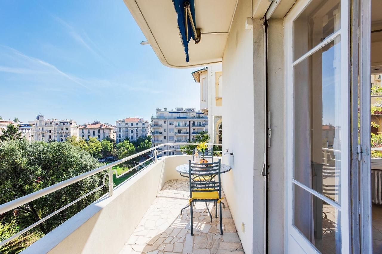 Appartement Imperial Ap4318 By Riviera Homes