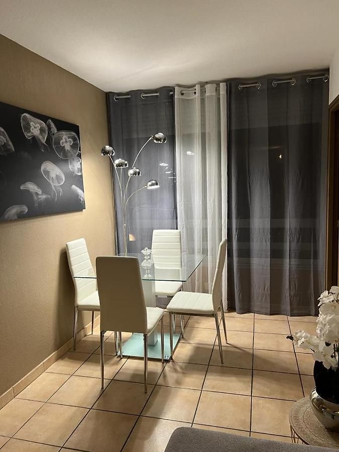 2 Pièces Appartement *