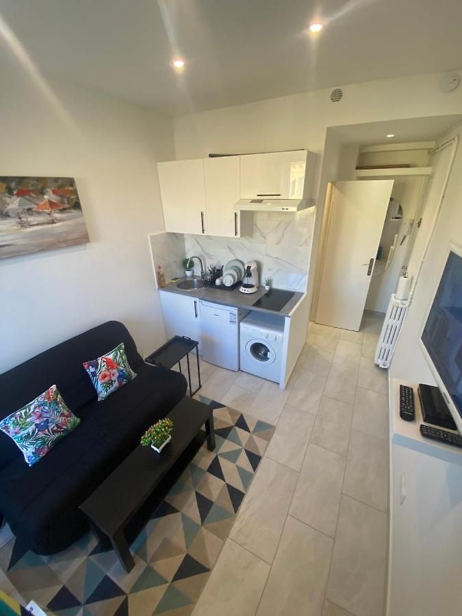 Appartement Sur Avenue Jean Médecin à *