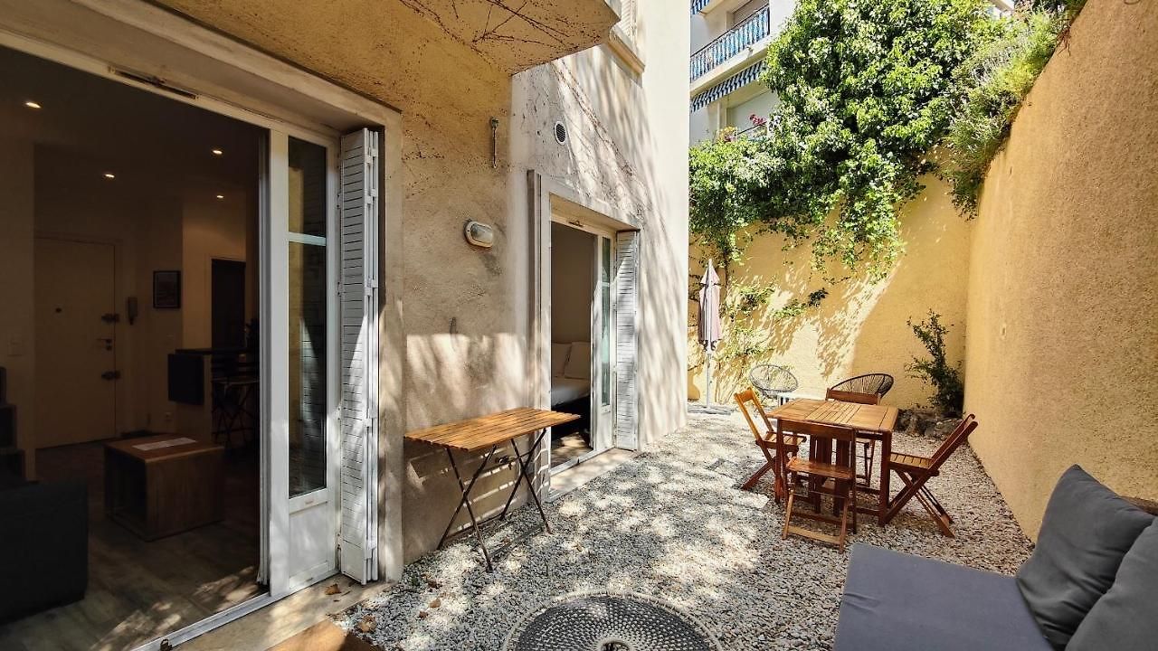 Maison Jeanne By Guys Hébergement de vacances *