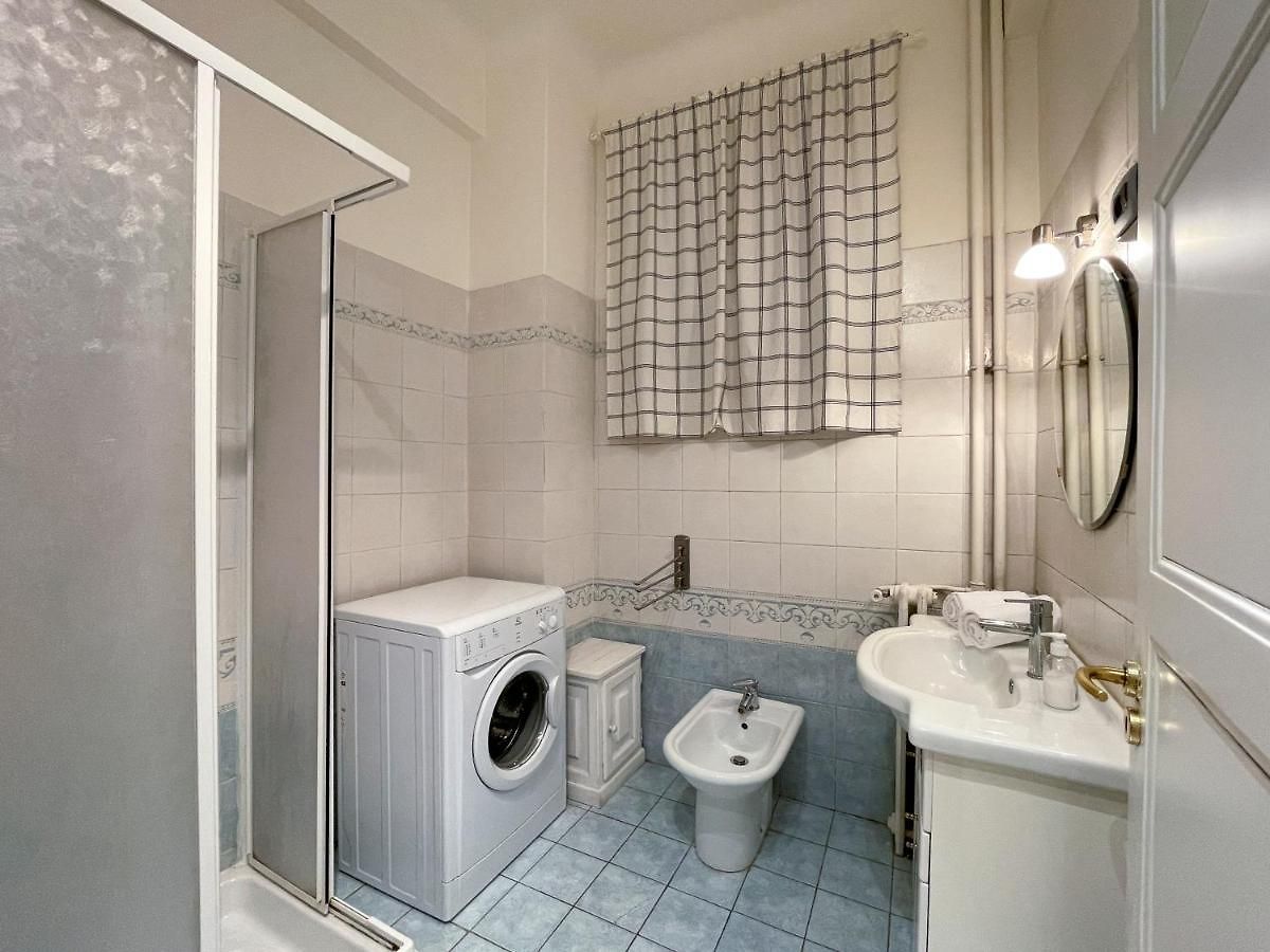 Comte De Luxury 4 Pers Parking Wifi Ac Apartment