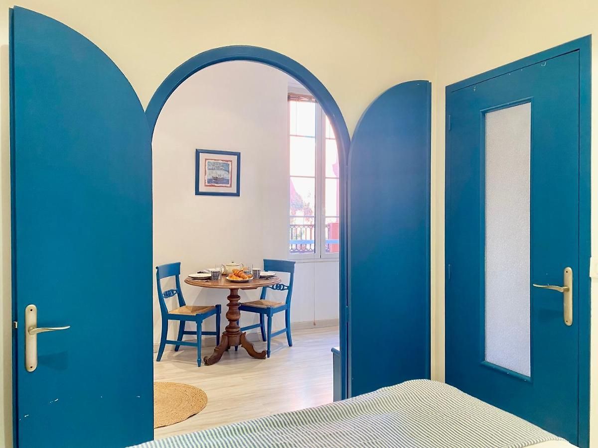 Nautical Living In The Sought-after Port Apartment *