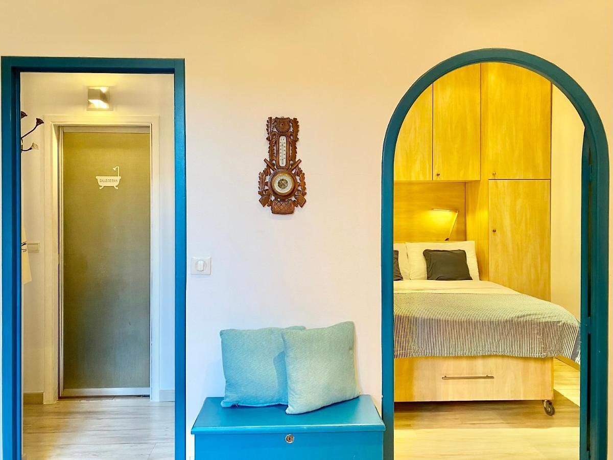 Nautical Living In The Sought-after Port Apartment Nice