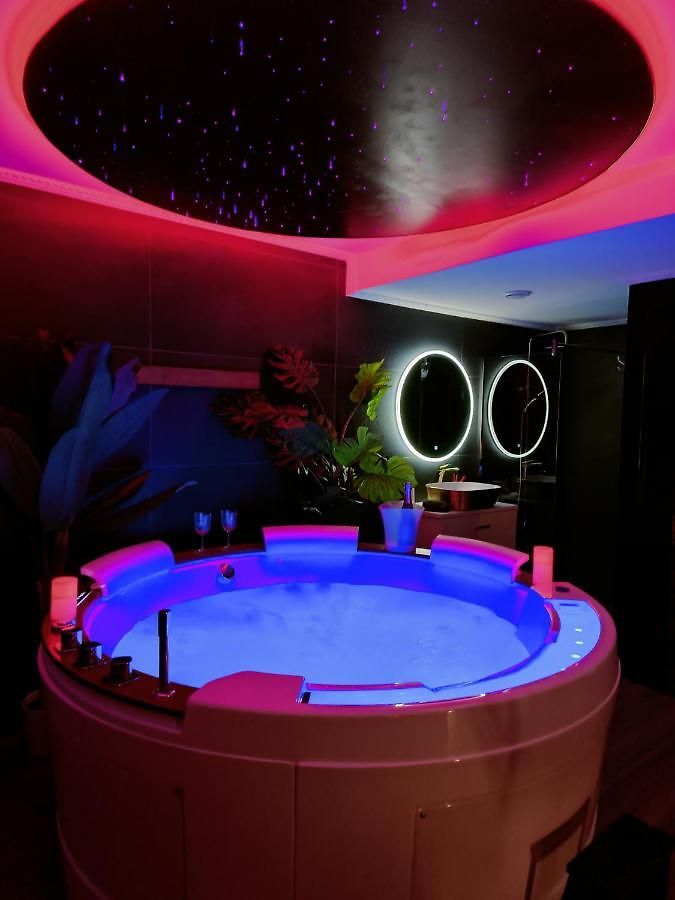 Appartement La Loveroom Bdsm De La Luxe Des Désirs Nice