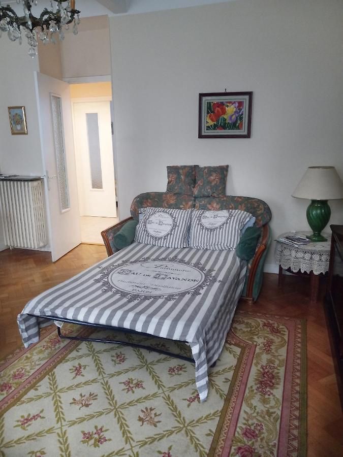 Large 2br Sunny 20 Meter Terrace Parking Shops Nice
