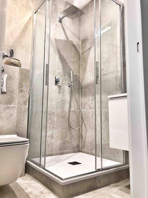 Apartment Homelivia, Votre Ideal Pour Decouvrir *