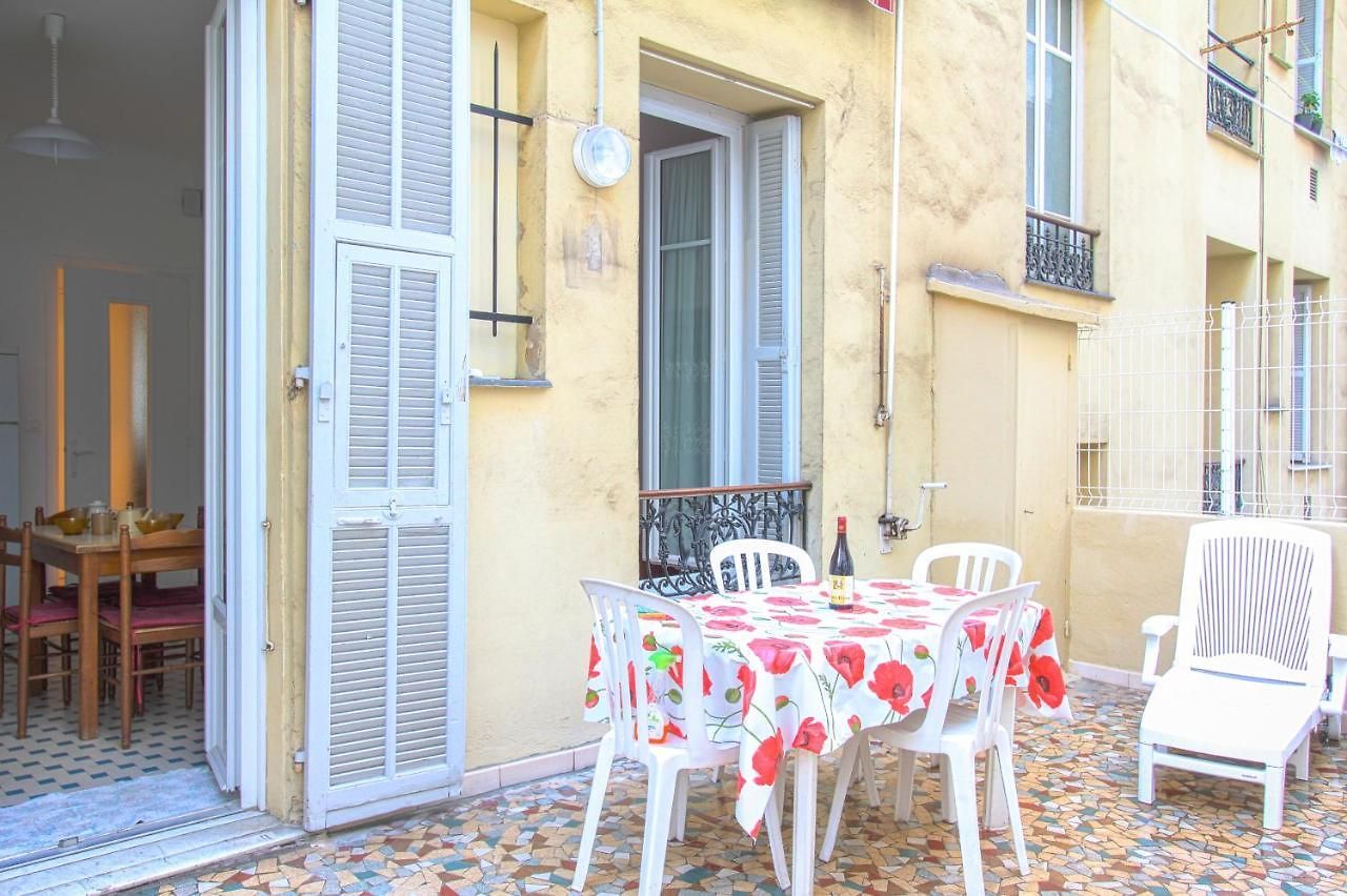 Large 2br Sunny 20 Meter Terrace Parking Shops * Nice
