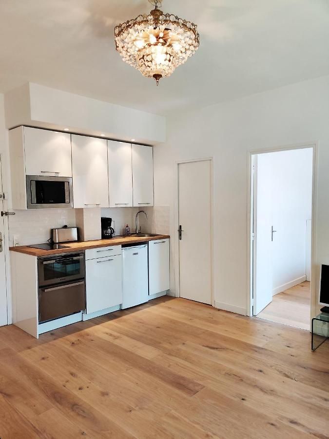 Floor Nest, Balcony Close To Sea&old-town Bail Mobilité Nice
