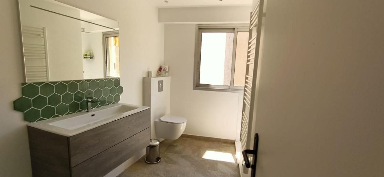 La Belle, Centre 1 Bed, 2 Terrace, Quiet Nice