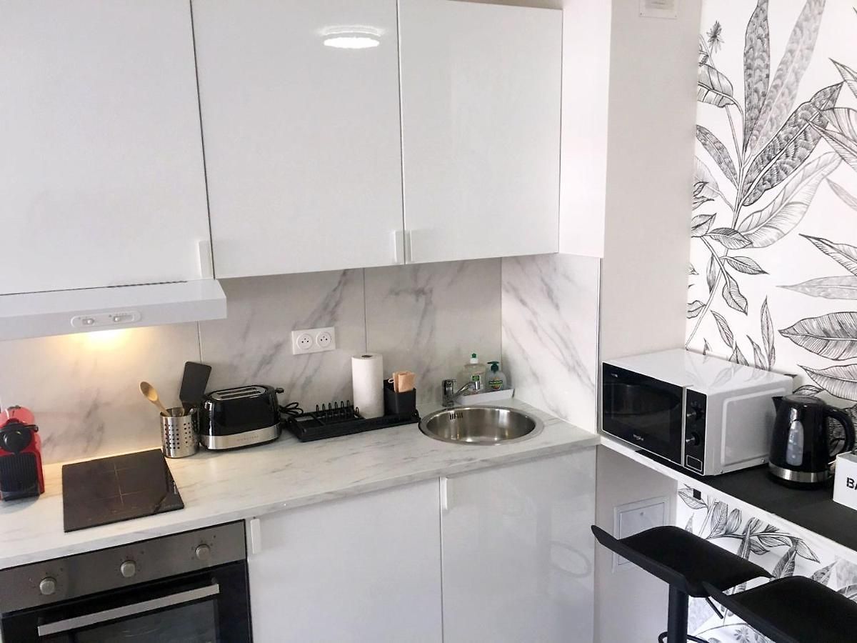 Beachfront On Promenade Des Appartement Nice